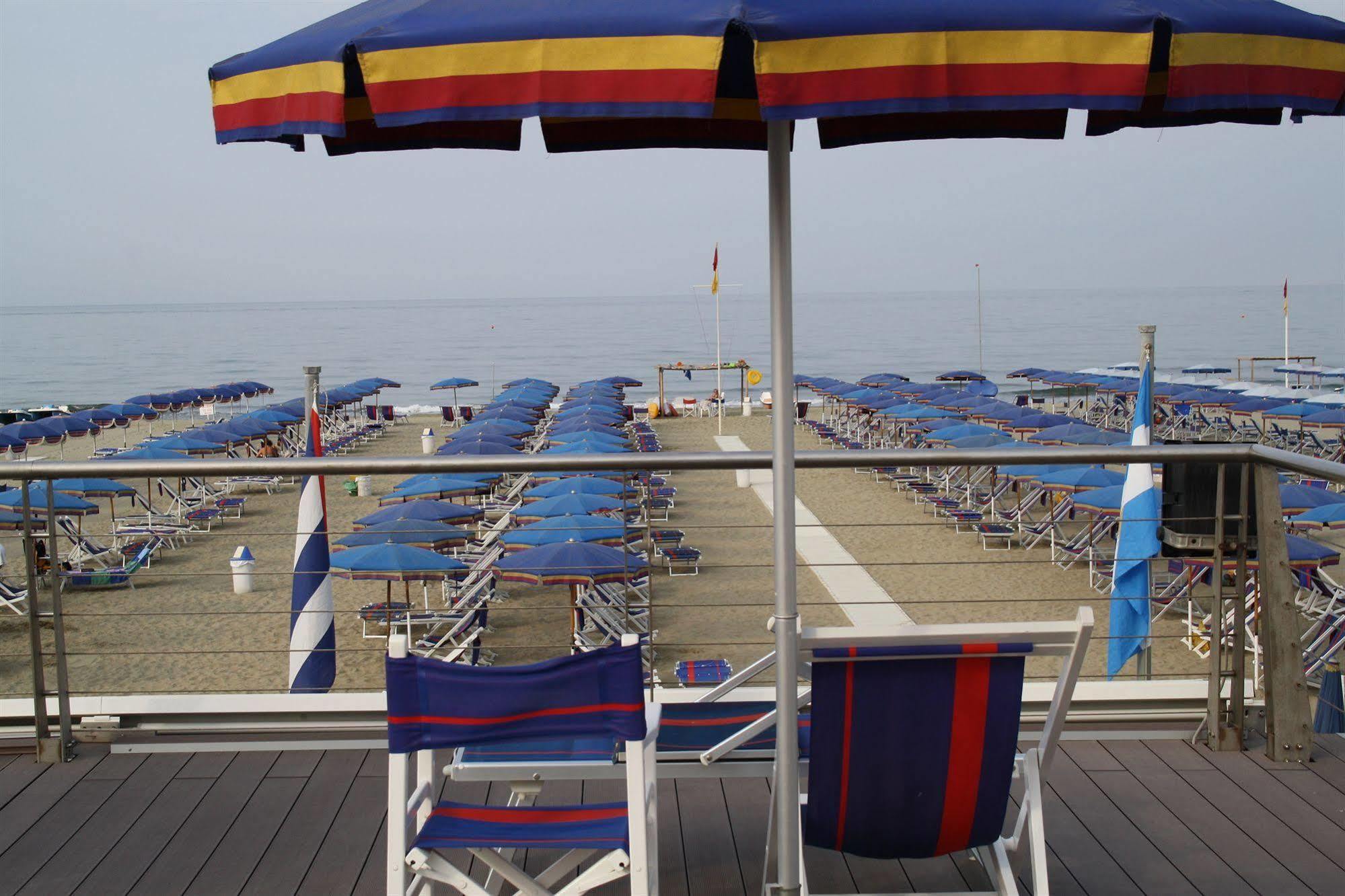 Hotel Regina Lido di Camaiore Eksteriør bilde